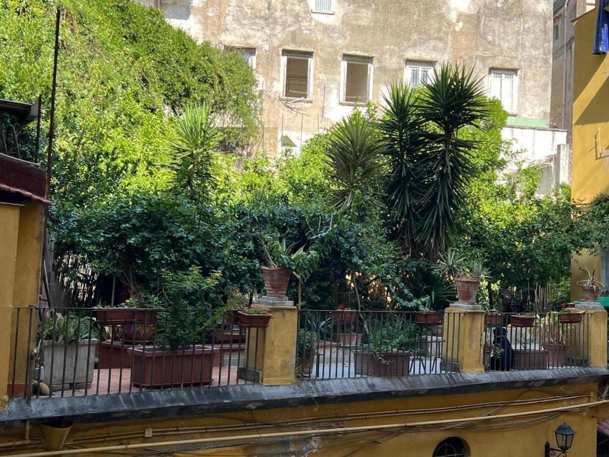 Appartement La Limonaia Di Chiaia à Naples Extérieur photo