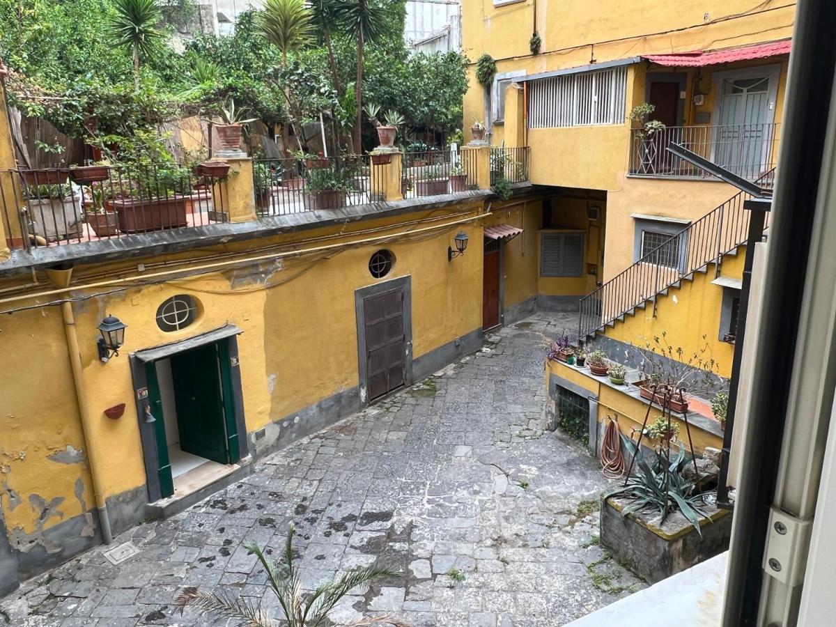Appartement La Limonaia Di Chiaia à Naples Extérieur photo