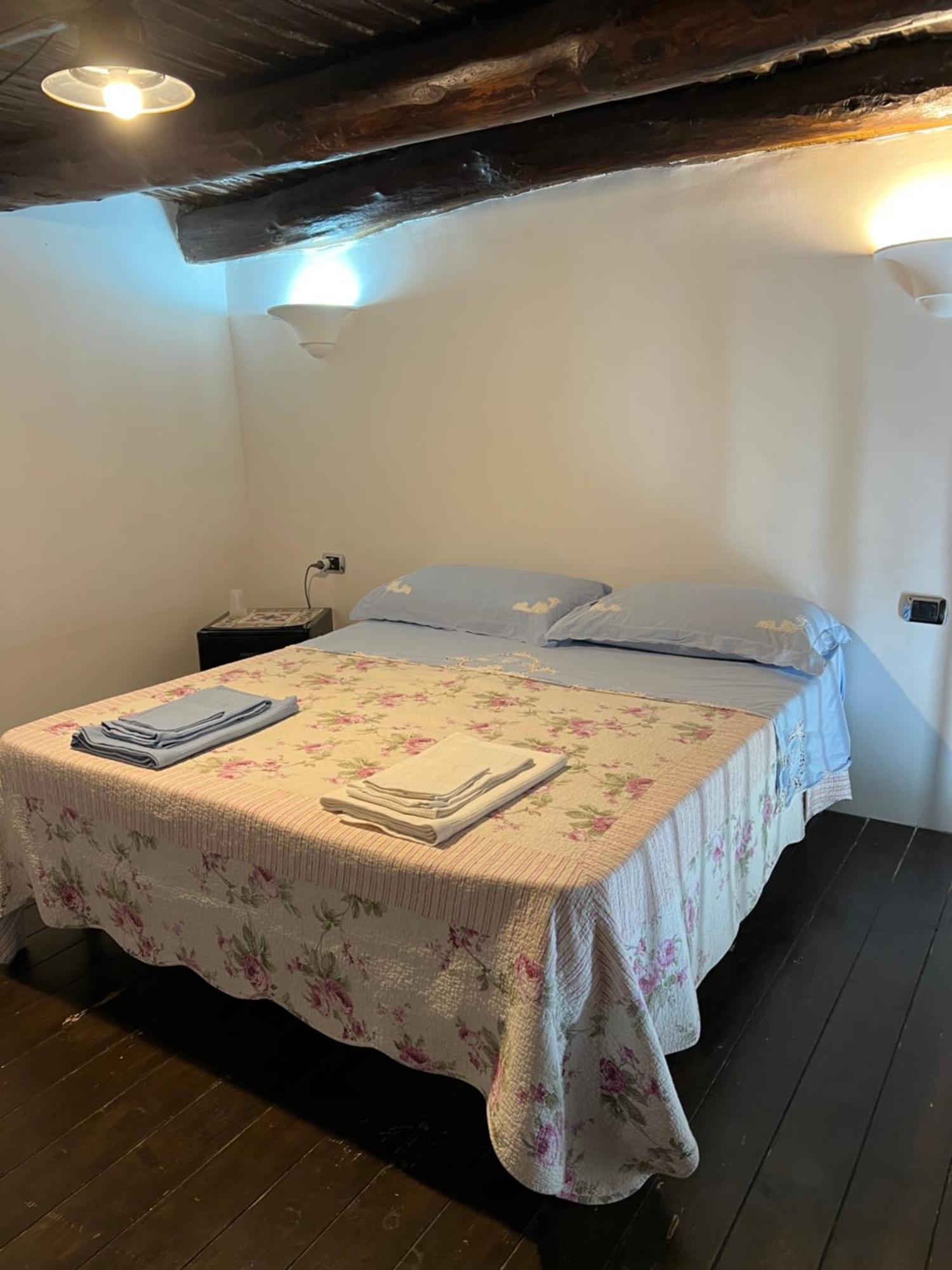 Appartement La Limonaia Di Chiaia à Naples Extérieur photo