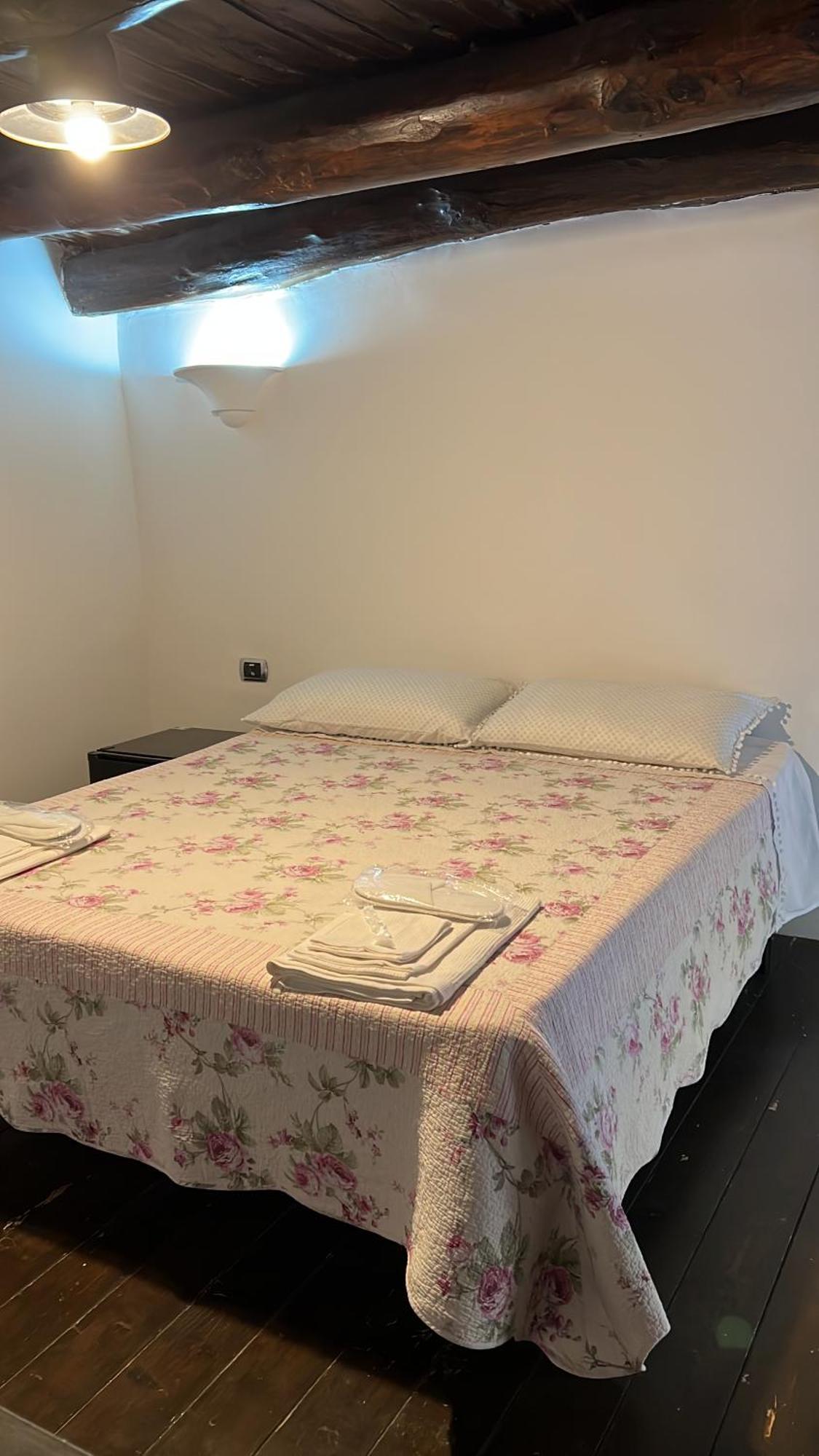 Appartement La Limonaia Di Chiaia à Naples Extérieur photo