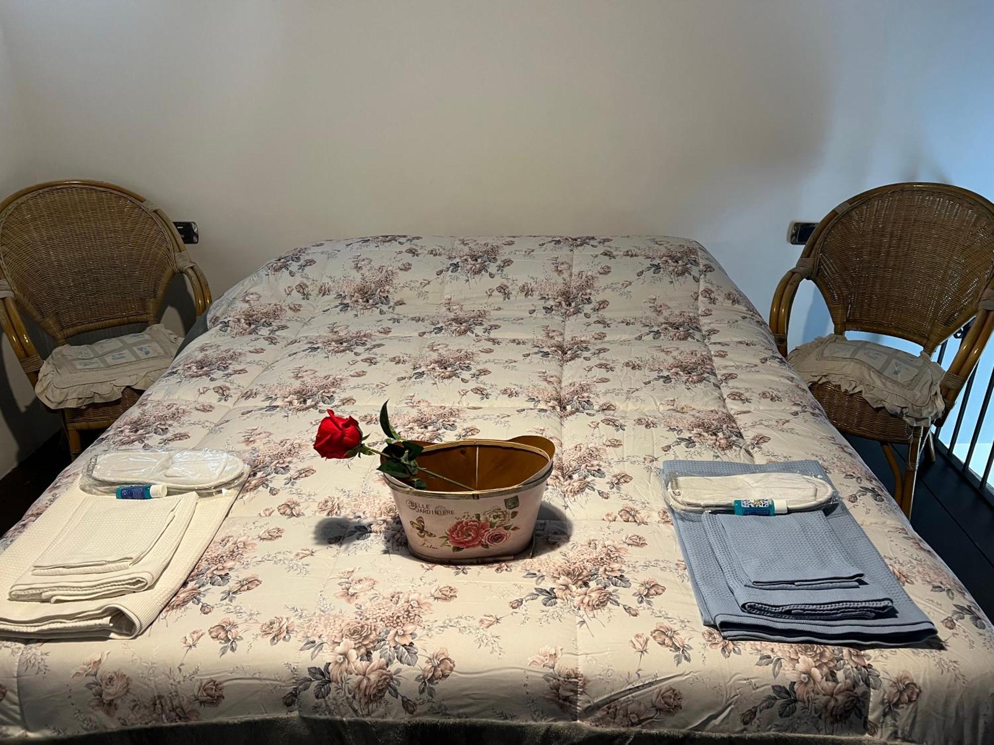 Appartement La Limonaia Di Chiaia à Naples Extérieur photo